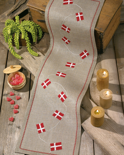 Broderi Kit Fødselsdagsløber