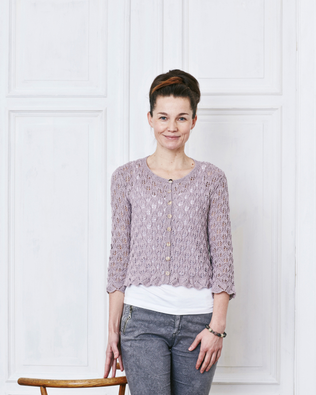 CARDIGAN MED BLADMØNSTER (PDF 25KR)